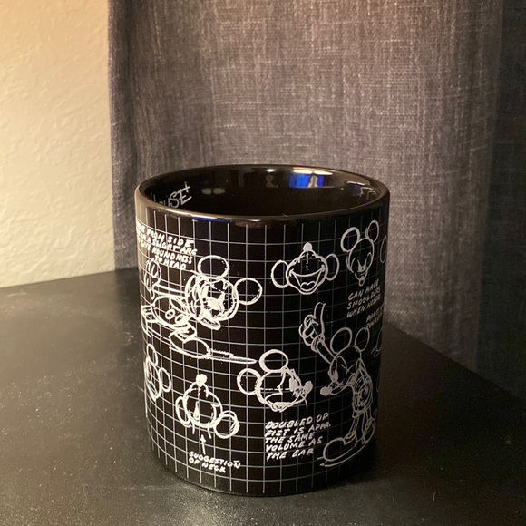 Disney Mickey Black Sketchbook 20 oz. Mug - Picture 5 of 5